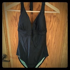 Prana Lahari One-piece in black